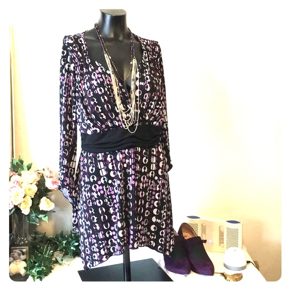 Studio 1940 Tops - Studio 1940 Looped Circles Angled Sleeve Blouse